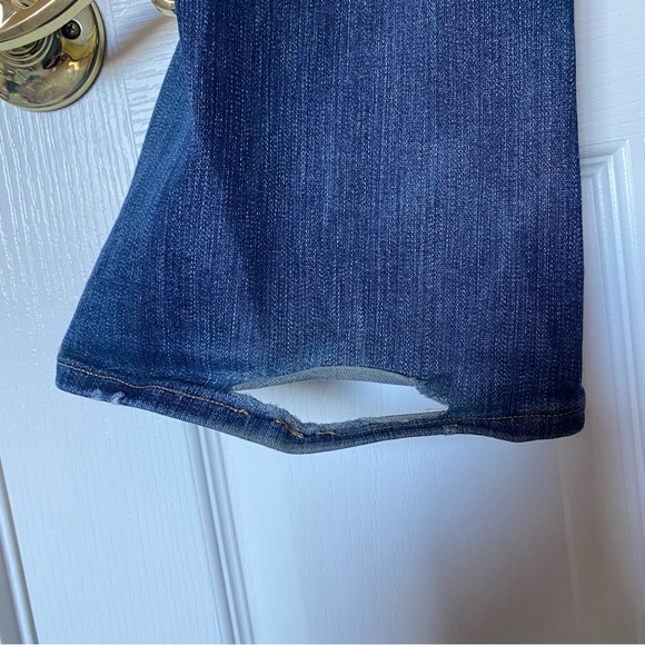 True Religion Becca Flare Jeans, size 31, acid wash & distressed. Light Blue. - Picture 10 of 12